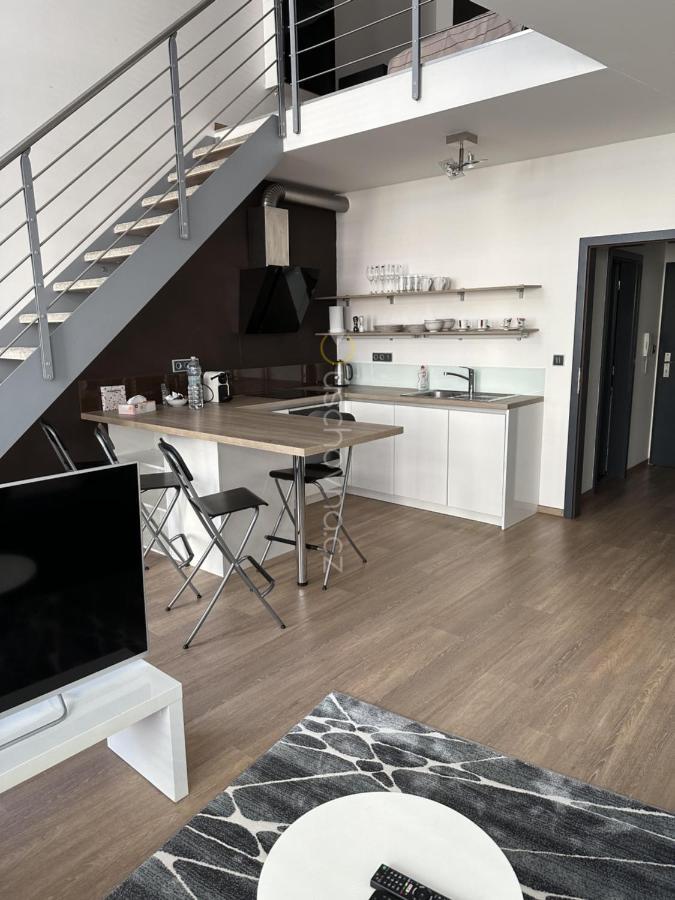 Apartments Palmovka Прага Экстерьер фото