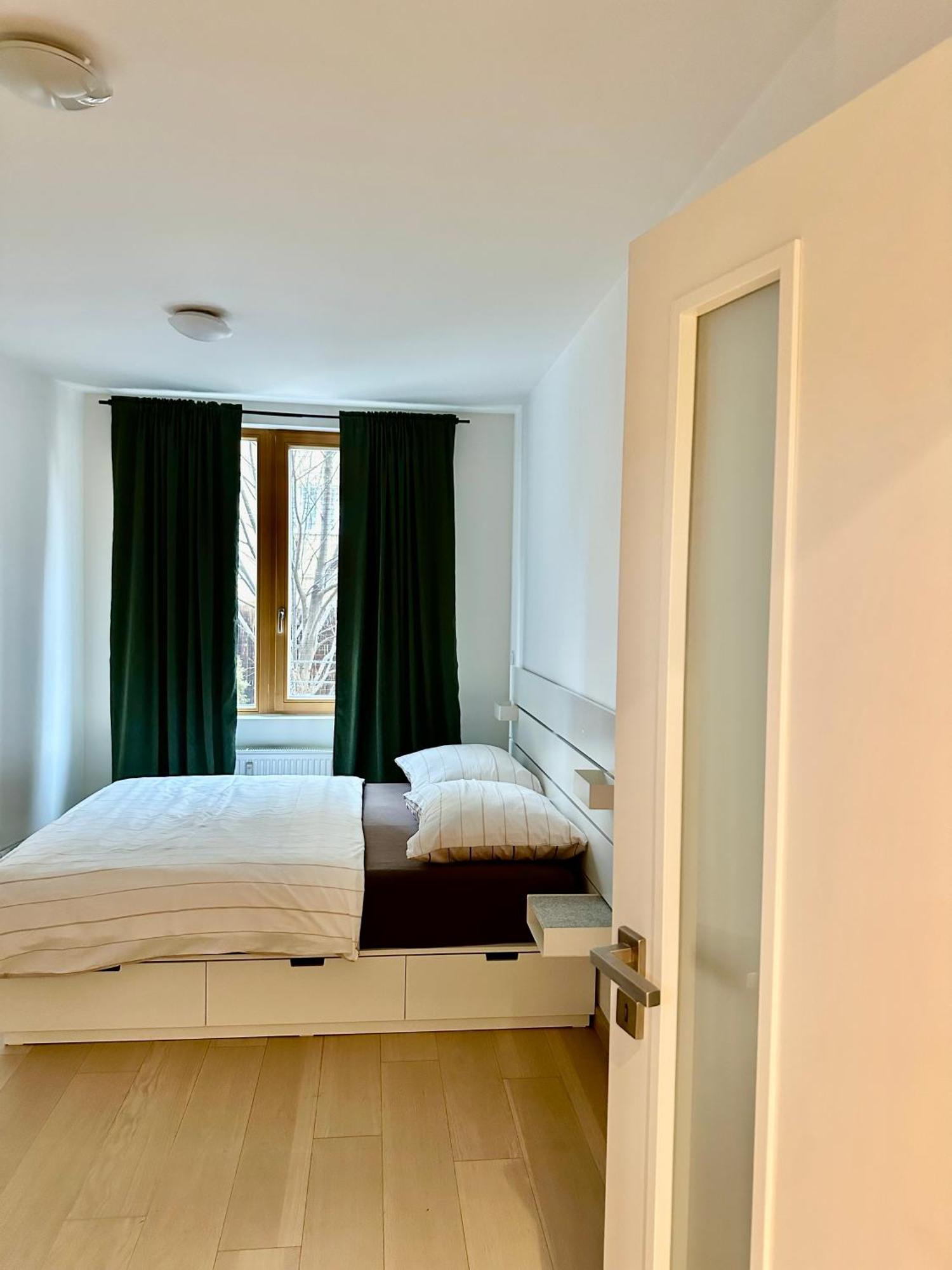 Apartments Palmovka Прага Экстерьер фото