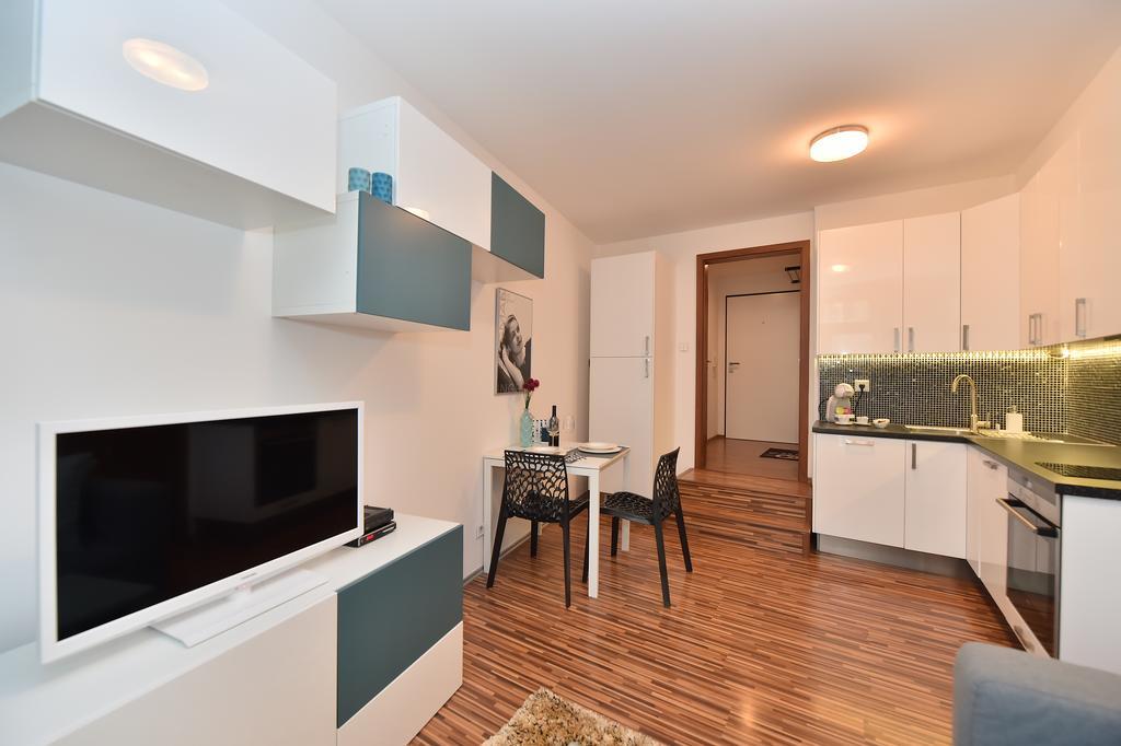 Apartments Palmovka Прага Номер фото