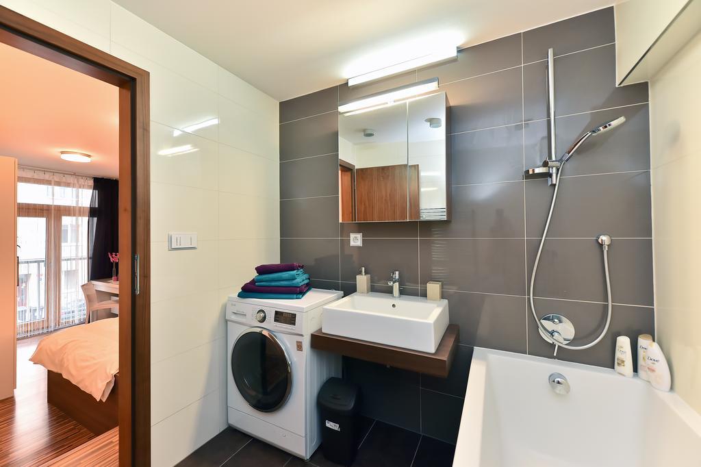Apartments Palmovka Прага Номер фото